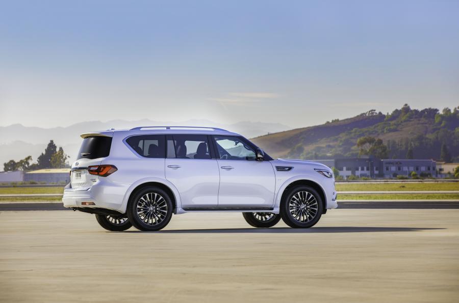  Infiniti QX80 5.6 Edition 30 2019 года  (фото 4 из 8)